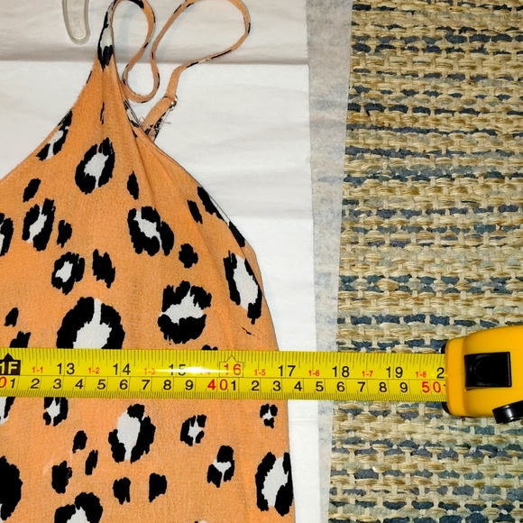 💲5 for$15💲coral Cheetah print spaghetti strap ruffle leg trim v neck romper. - Picture 5 of 10